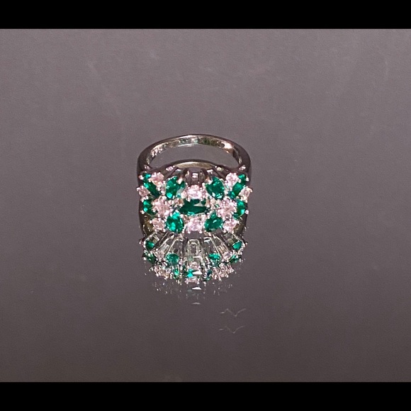 Green Sapphire 💯 Authentic - Picture 7 of 8